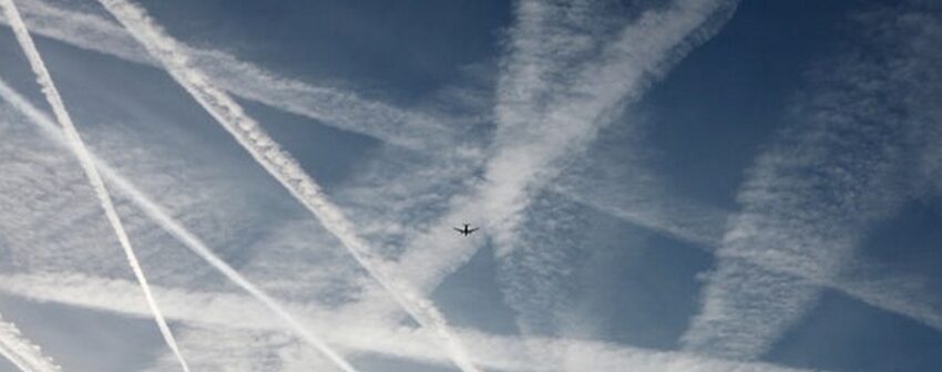 contrails or chemtrails